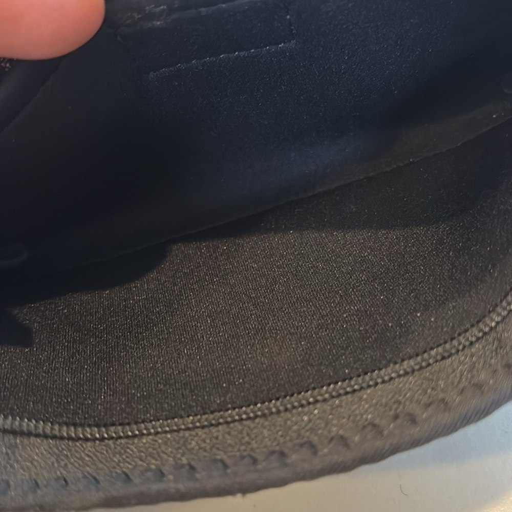 Amphipod Black Running Belt. Unisex - Picture 5 of 12